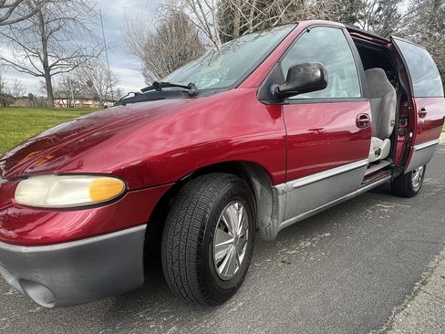 Used 1999 Dodge Grand Caravan LE image 10
