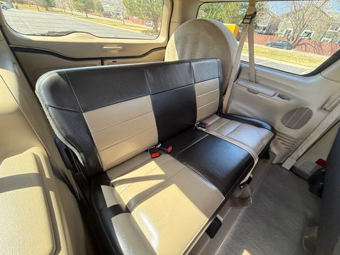 Used 2005 Ford Excursion Eddie Bauer image 12