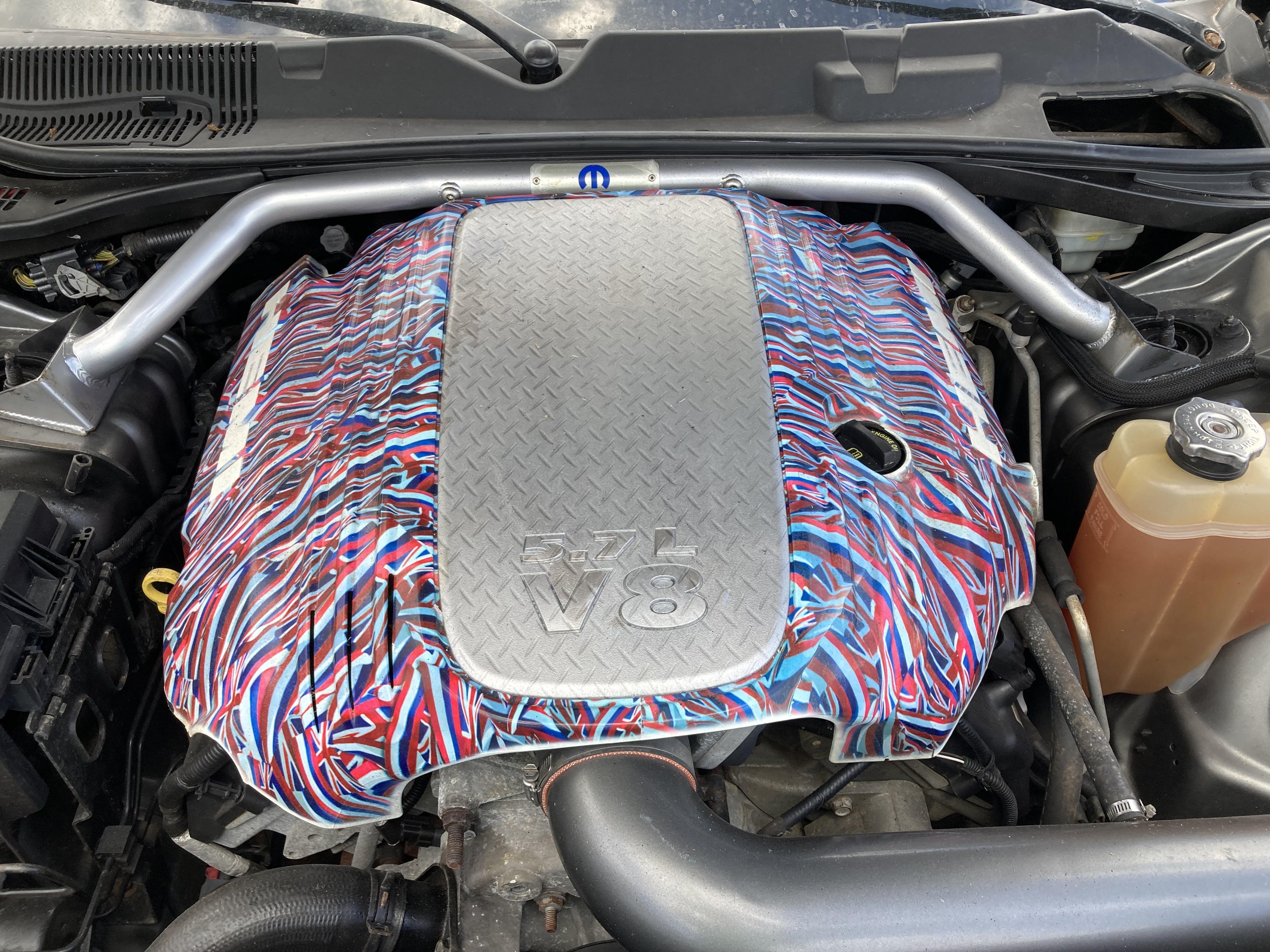 Used 2011 Dodge Challenger R/T RWD image 1