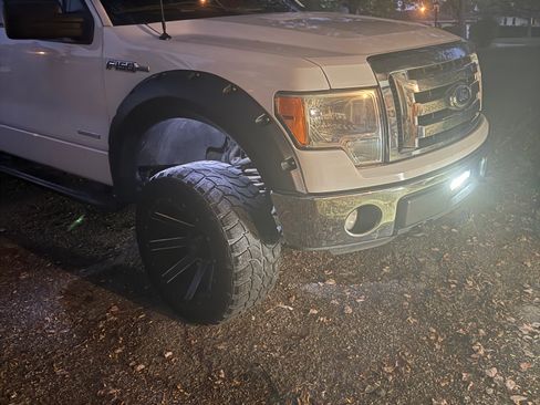 Used 2012 Ford F150 XLT w/ Trailer Tow Pkg image 13