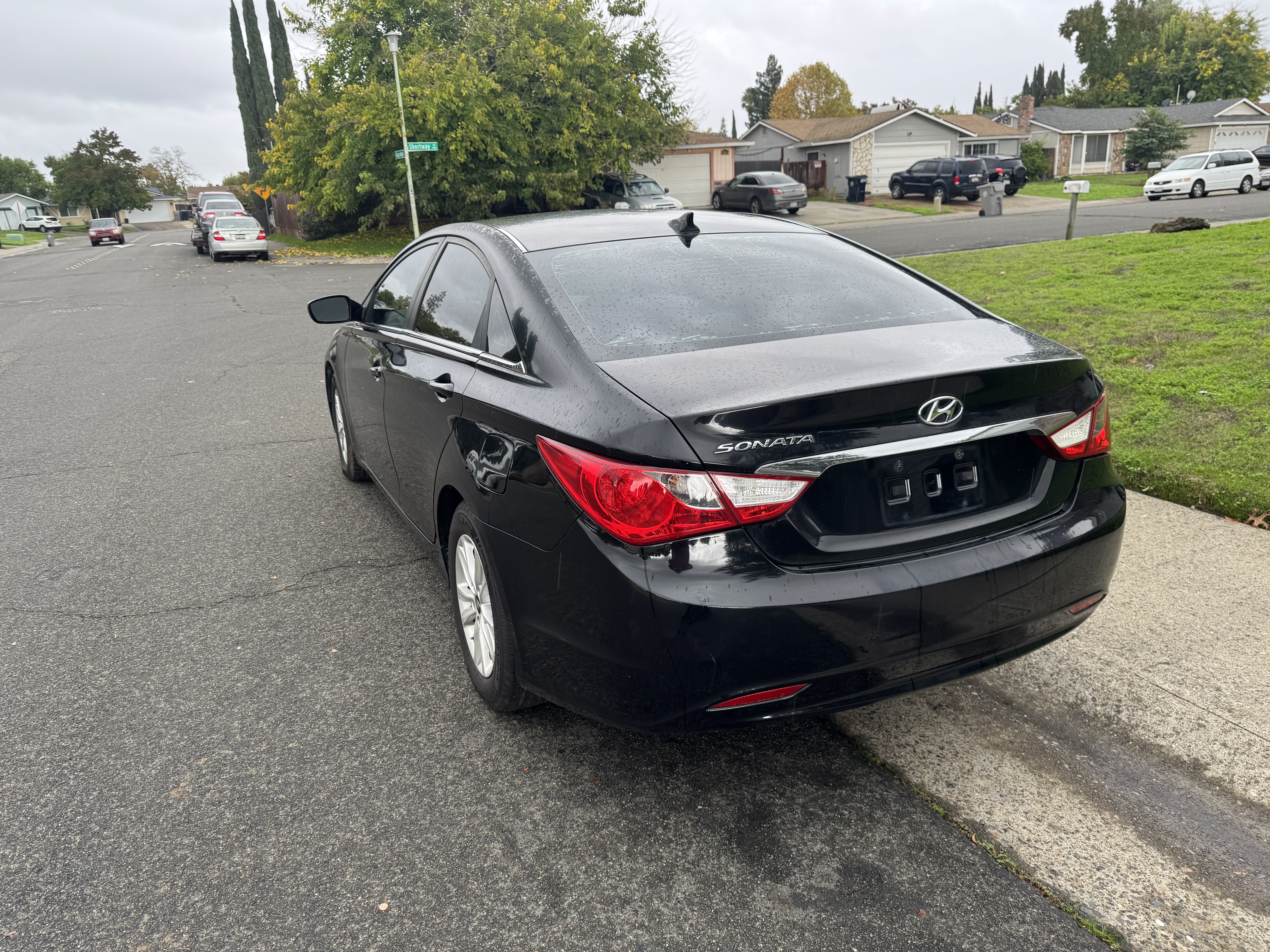 Used 2013 Hyundai Sonata GLS FWD image 1