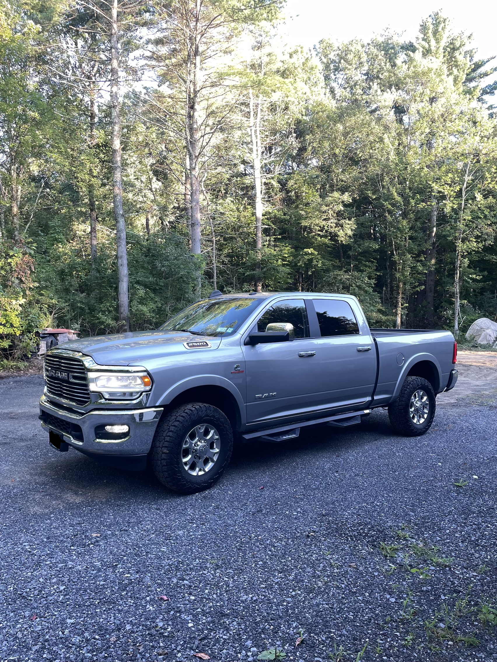 Used 2020 RAM 2500 Laramie AWD/4WD image 2