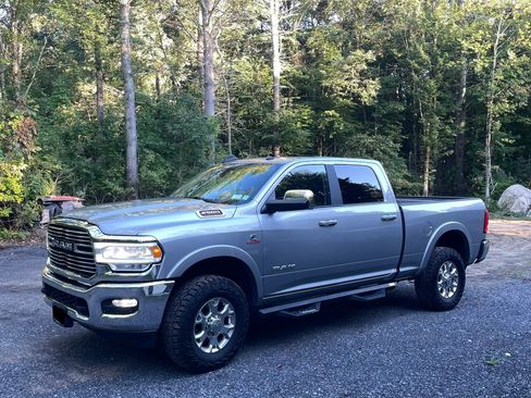 Used 2020 RAM 2500 Laramie AWD/4WD image 2