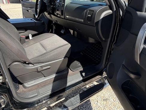 Used 2013 Chevrolet Silverado 1500 LT image 2