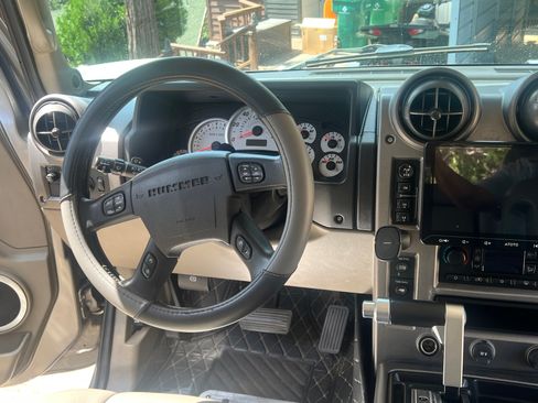 Used 2003 HUMMER H2 AWD/4WD image 17