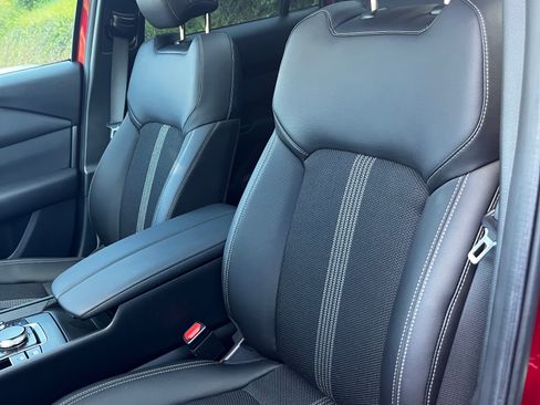 Used 2024 MAZDA CX-50 AWD 2.5 S w/ Premium Package image 18