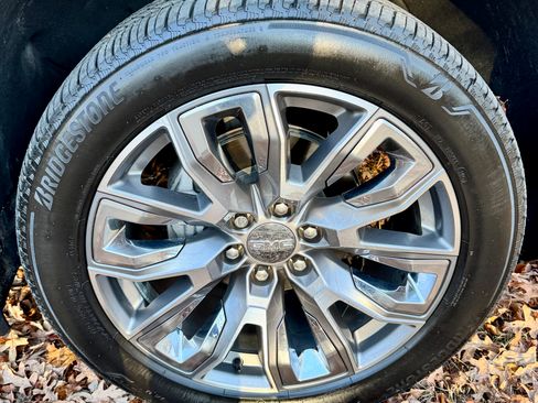 Used 2023 GMC Sierra 1500 Denali w/ Denali Reserve Package image 2