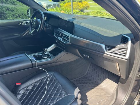 Used 2023 BMW X6 xDrive40i w/ M Sport Package AWD/4WD image 6