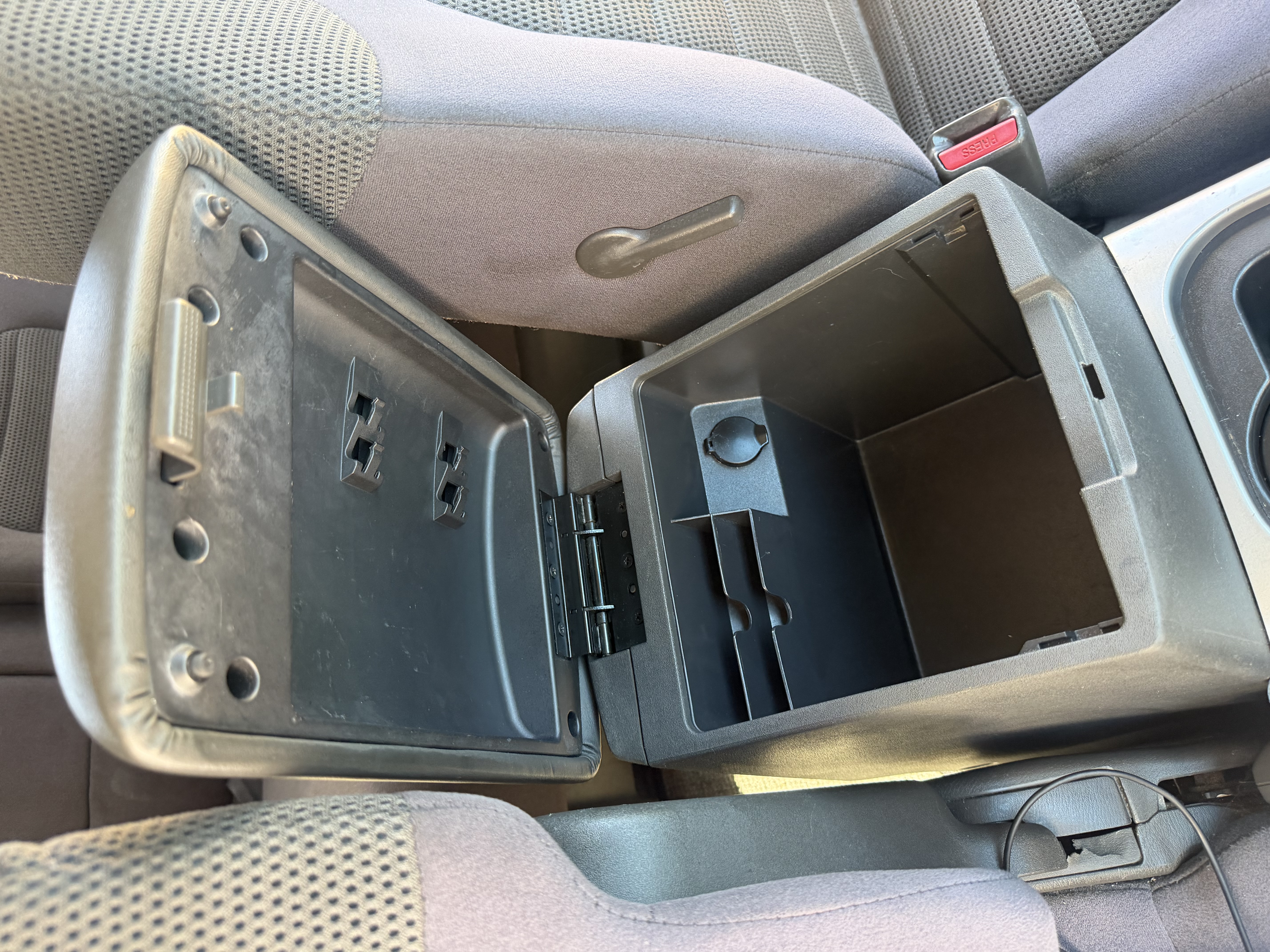 Used 2005 Nissan Pathfinder SE w/ (G01) SE Comfort Pkg RWD image 8