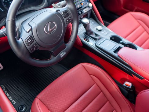 Used 2025 Lexus IS 500 image 11