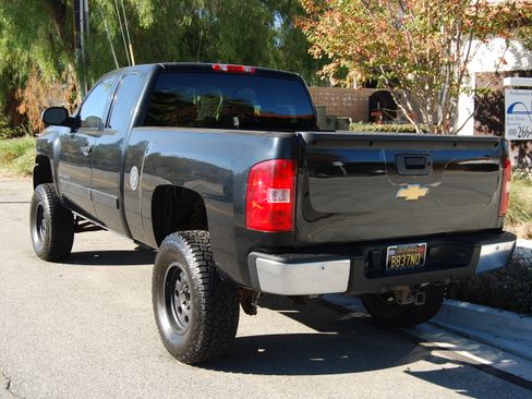 Used 2007 Chevrolet Silverado 1500 LTZ w/ Safety Package image 5