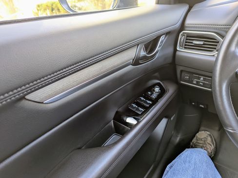 Used 2023 MAZDA CX-5 Signature image 14