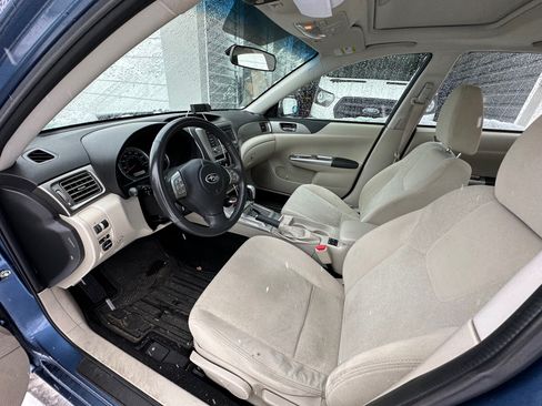 Used 2010 Subaru Impreza 2.5i Premium image 11