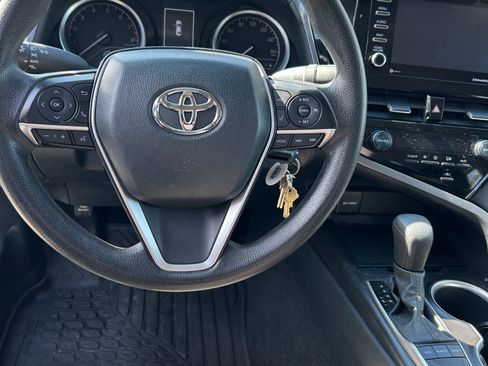 Used 2024 Toyota Camry LE image 6
