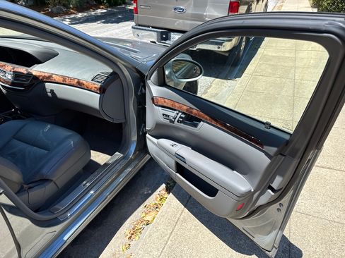 Used 2008 Mercedes-Benz S 550 image 10