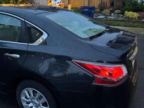 Used 2015 Nissan Altima 2.5 S w/ Power Driver Seat Package image 9