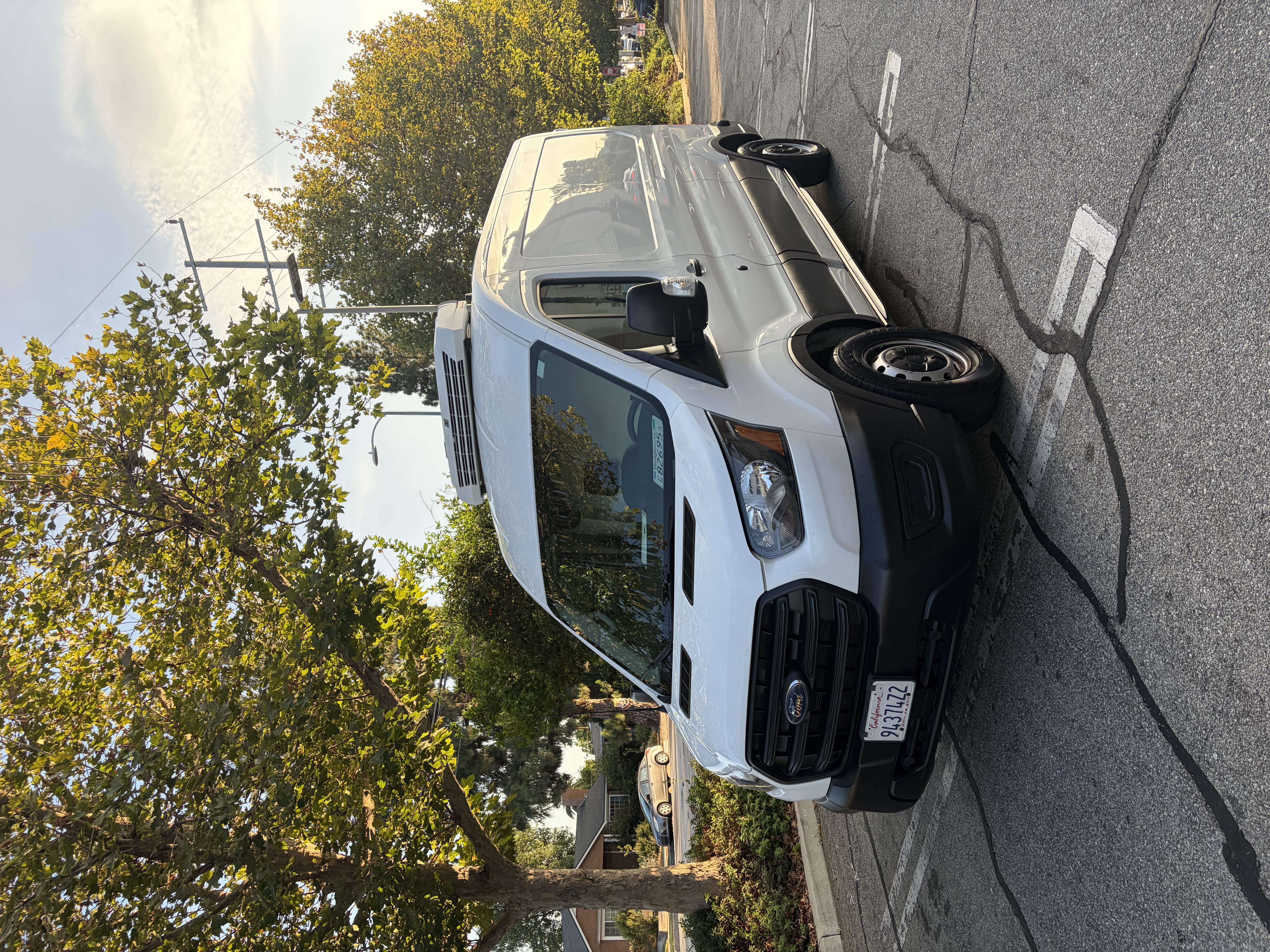 Used 2020 Ford Transit 250 Medium Roof RWD image 1