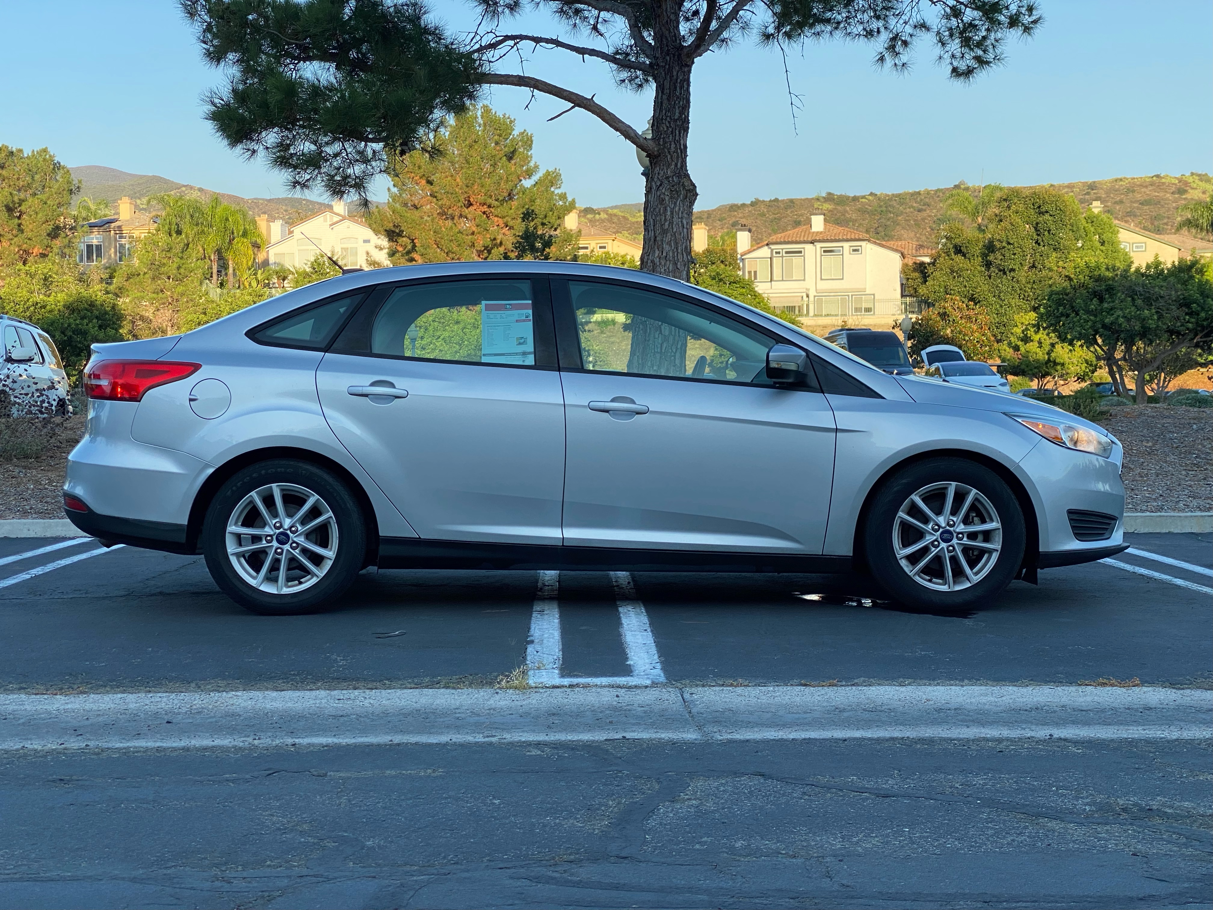 Used 2015 Ford Focus SE FWD image 6