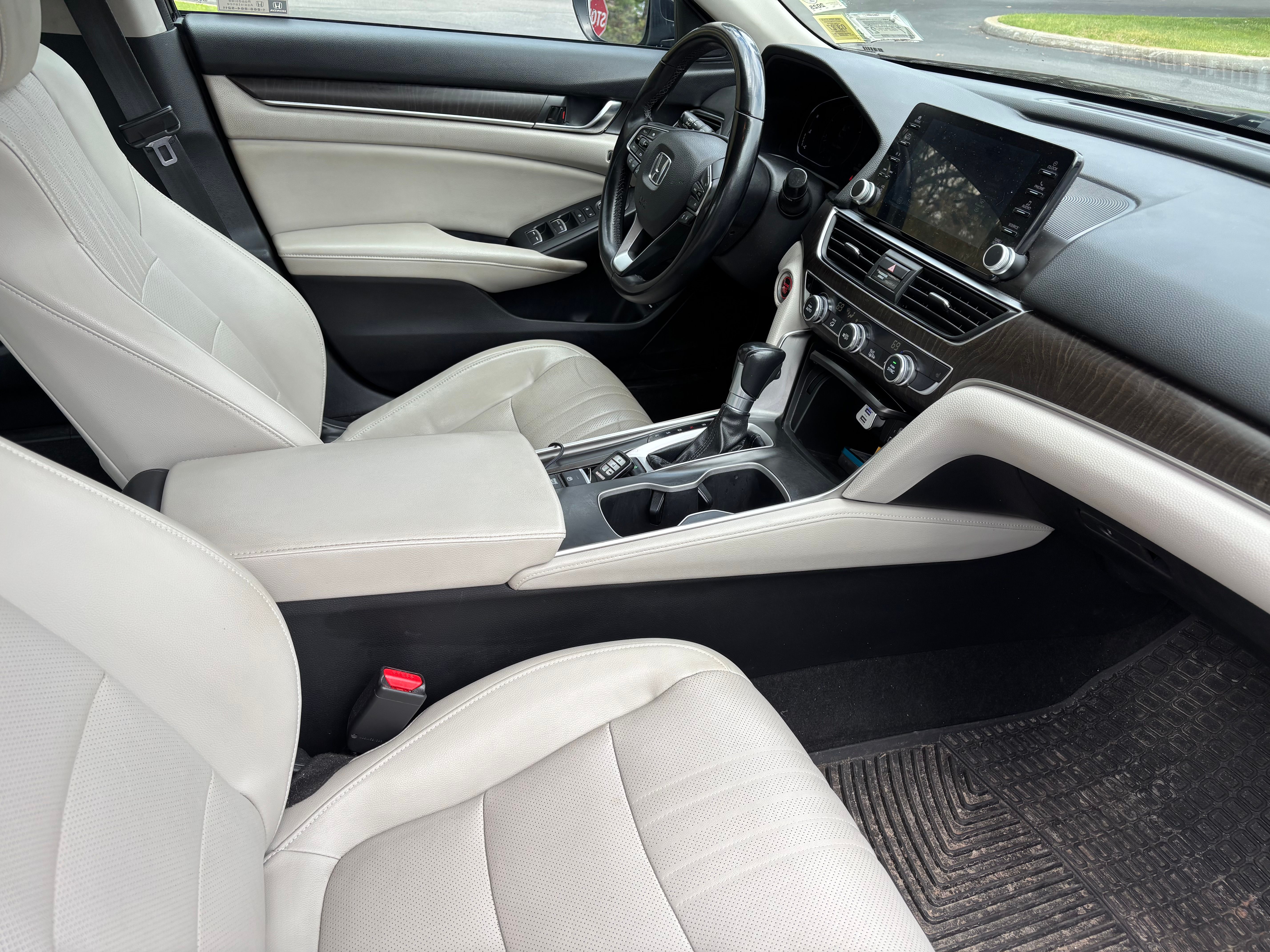 Used 2018 Honda Accord EX-L image 5