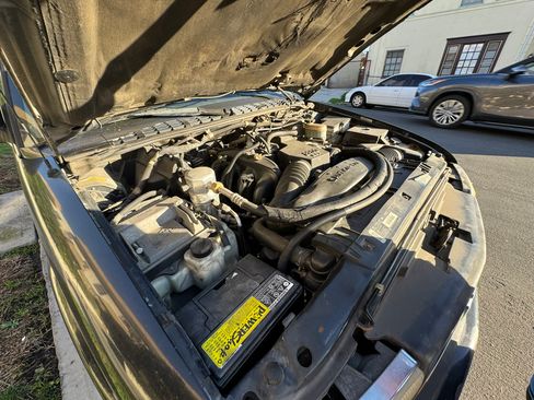 Used 1998 Chevrolet S10 Pickup LS w/ Preferred Equipment Group image 14