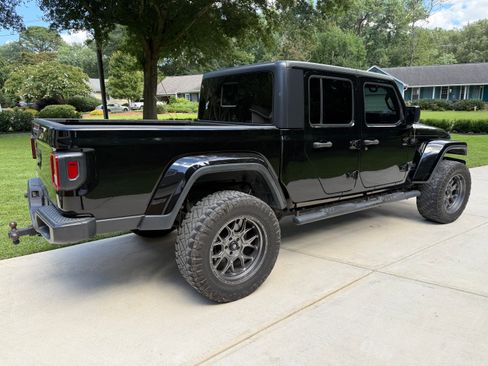 Used 2020 Jeep Gladiator Sport w/ Quick Order Package 24S AWD/4WD image 4