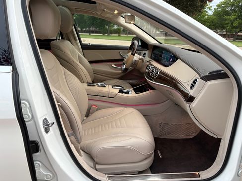 Used 2019 Mercedes-Benz S 560 Sedan image 10