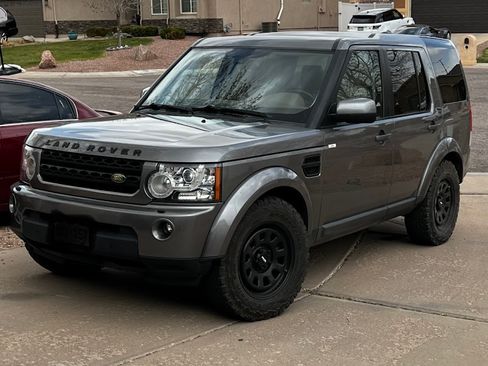 Used 2010 Land Rover LR4 HSE image 1