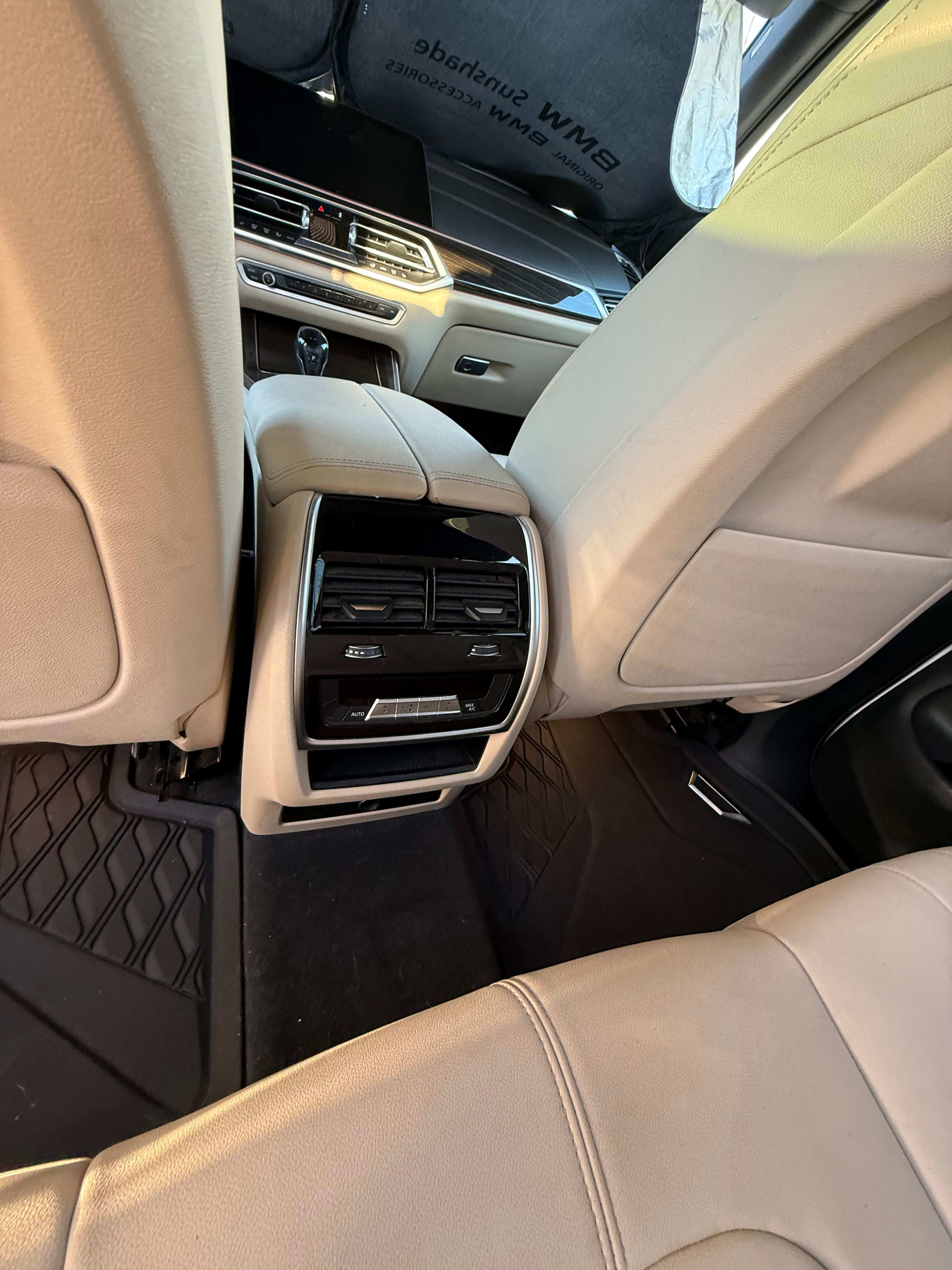 Used 2020 BMW X5 sDrive40i w/ Convenience Package RWD image 19