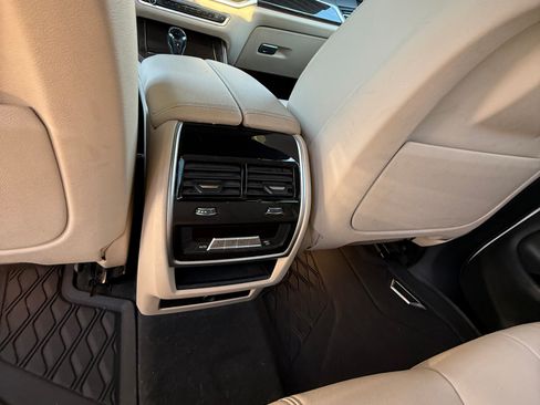 Used 2020 BMW X5 sDrive40i w/ Convenience Package RWD image 19