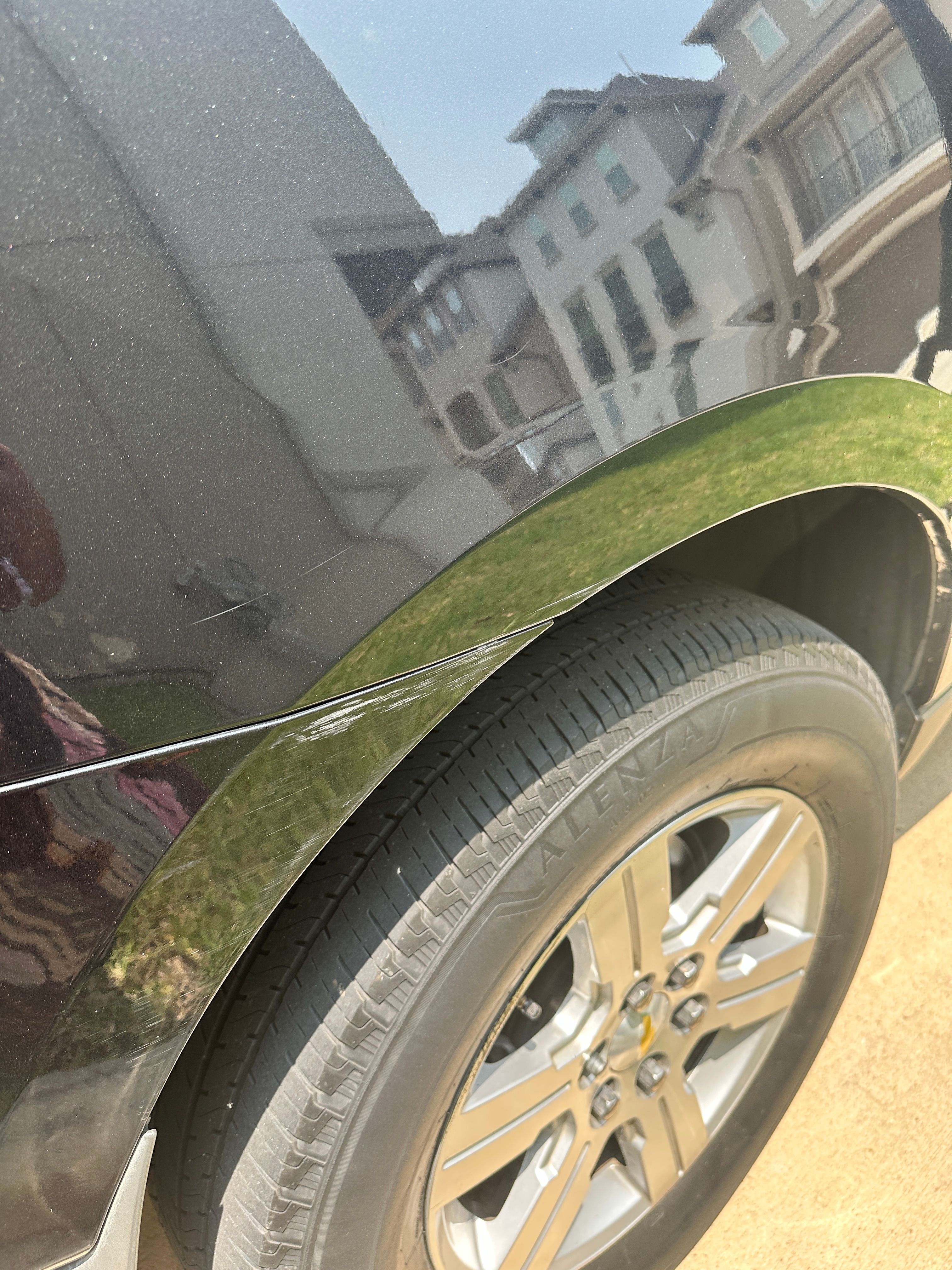 Used 2012 Chevrolet Traverse LT FWD image 9