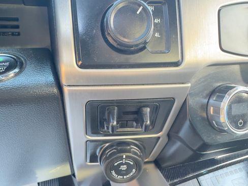 Used 2022 Ford F250 Platinum image 22