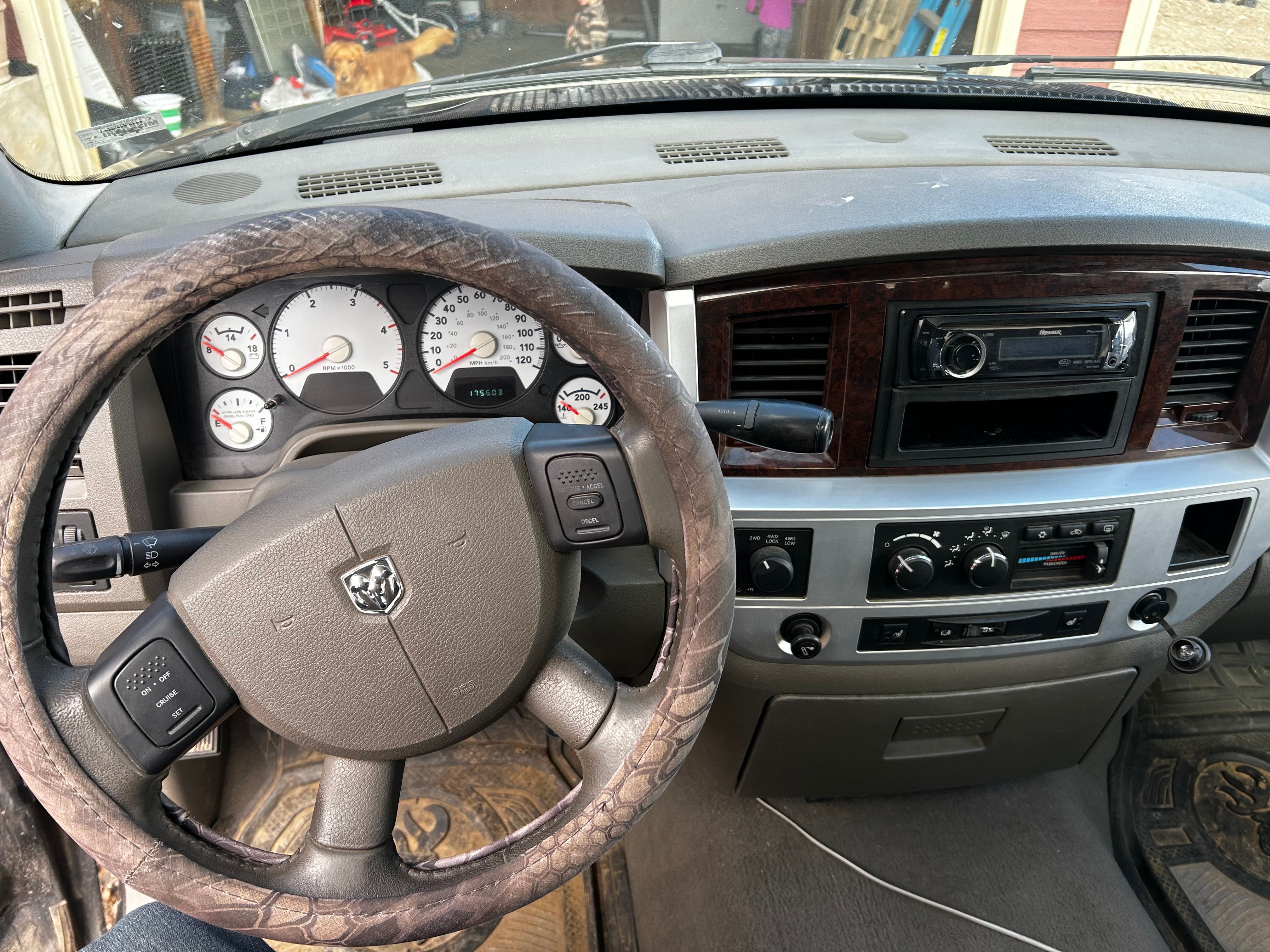 Used 2009 Dodge Ram 3500 Truck Laramie AWD/4WD image 11