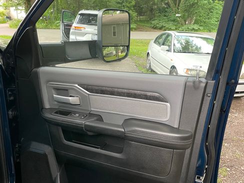 Used 2021 RAM 3500 Big Horn w/ Level B Equipment Group image 16