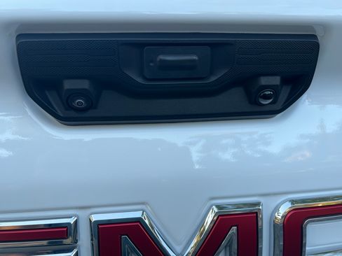 Used 2024 GMC Sierra 2500 Pro w/ 1SA Pro Safety Plus Package image 11