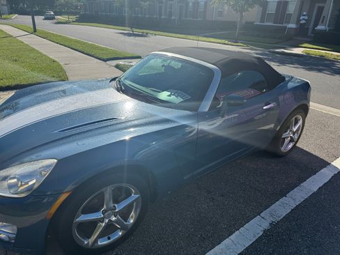 Used 2007 Saturn Sky image 11
