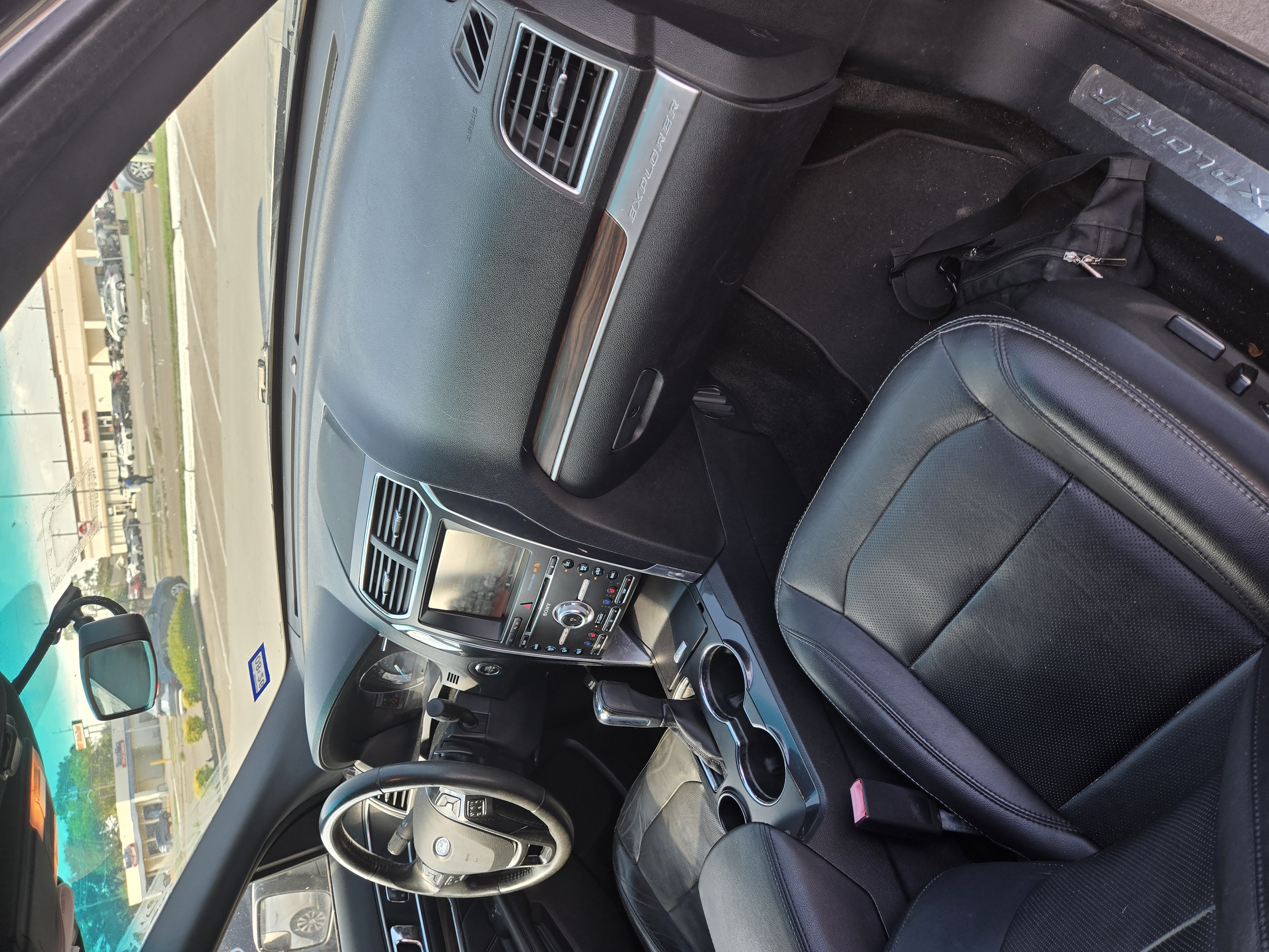 Used 2016 Ford Explorer Limited FWD image 12
