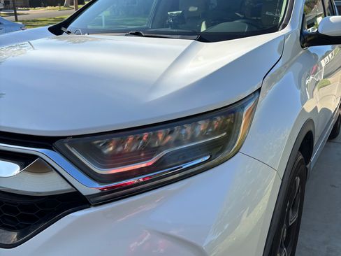 Used 2018 Honda CR-V Touring image 4