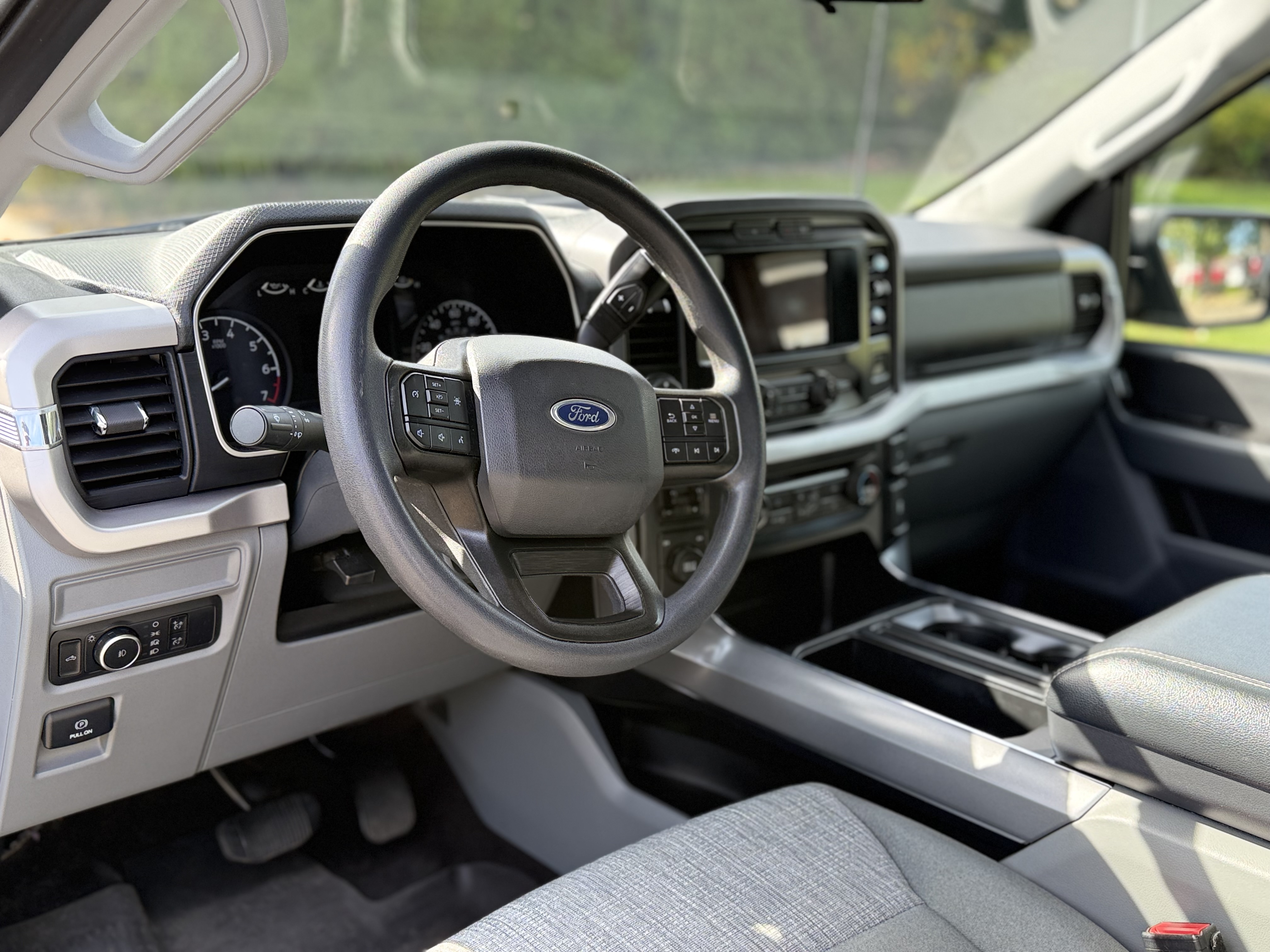 Used 2022 Ford F150 XLT w/ Trailer Tow Package AWD/4WD image 10