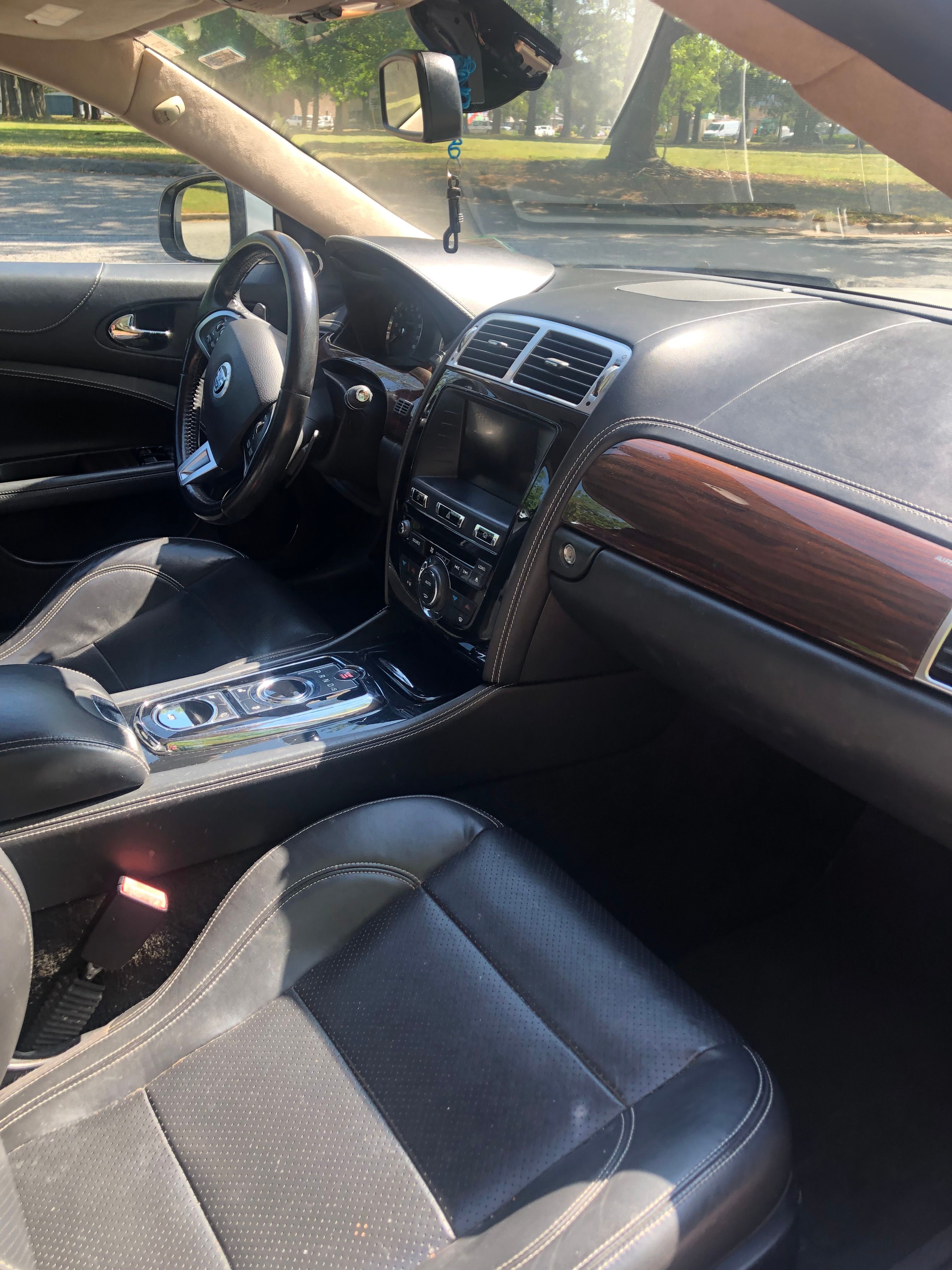 Used 2014 Jaguar XK Coupe RWD image 13