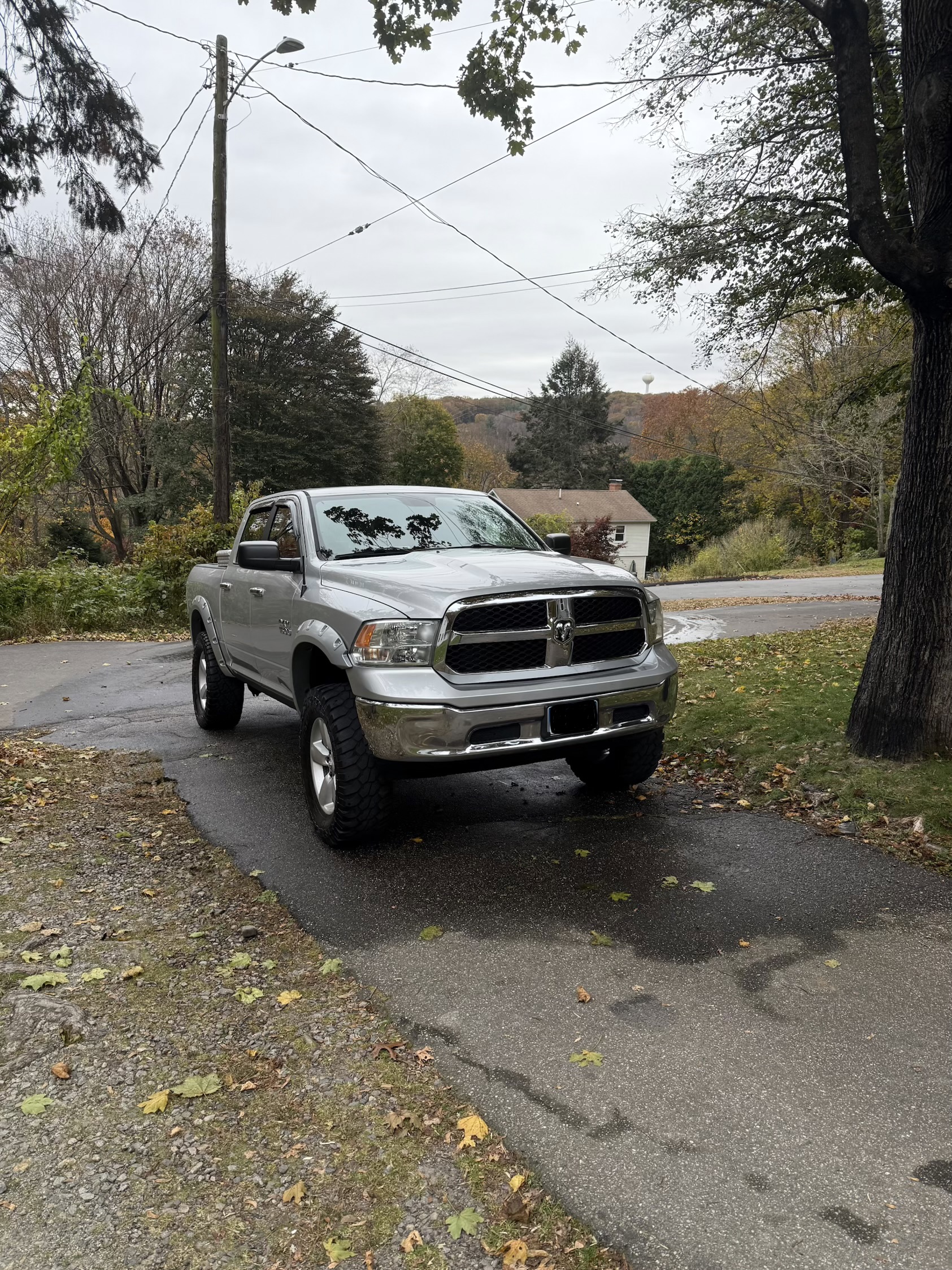Used 2017 RAM 1500 Classic SLT AWD/4WD image 18
