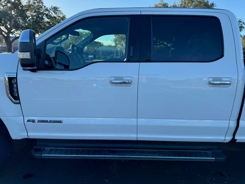 Used 2021 Ford F350 Lariat w/ Chrome Package image 15
