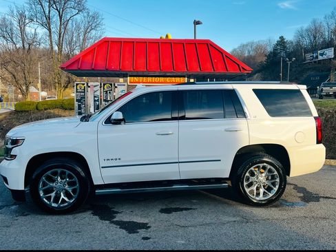 Used 2019 Chevrolet Tahoe LT image 1