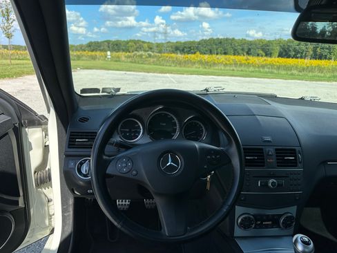 Used 2011 Mercedes-Benz C 300 Sedan image 10