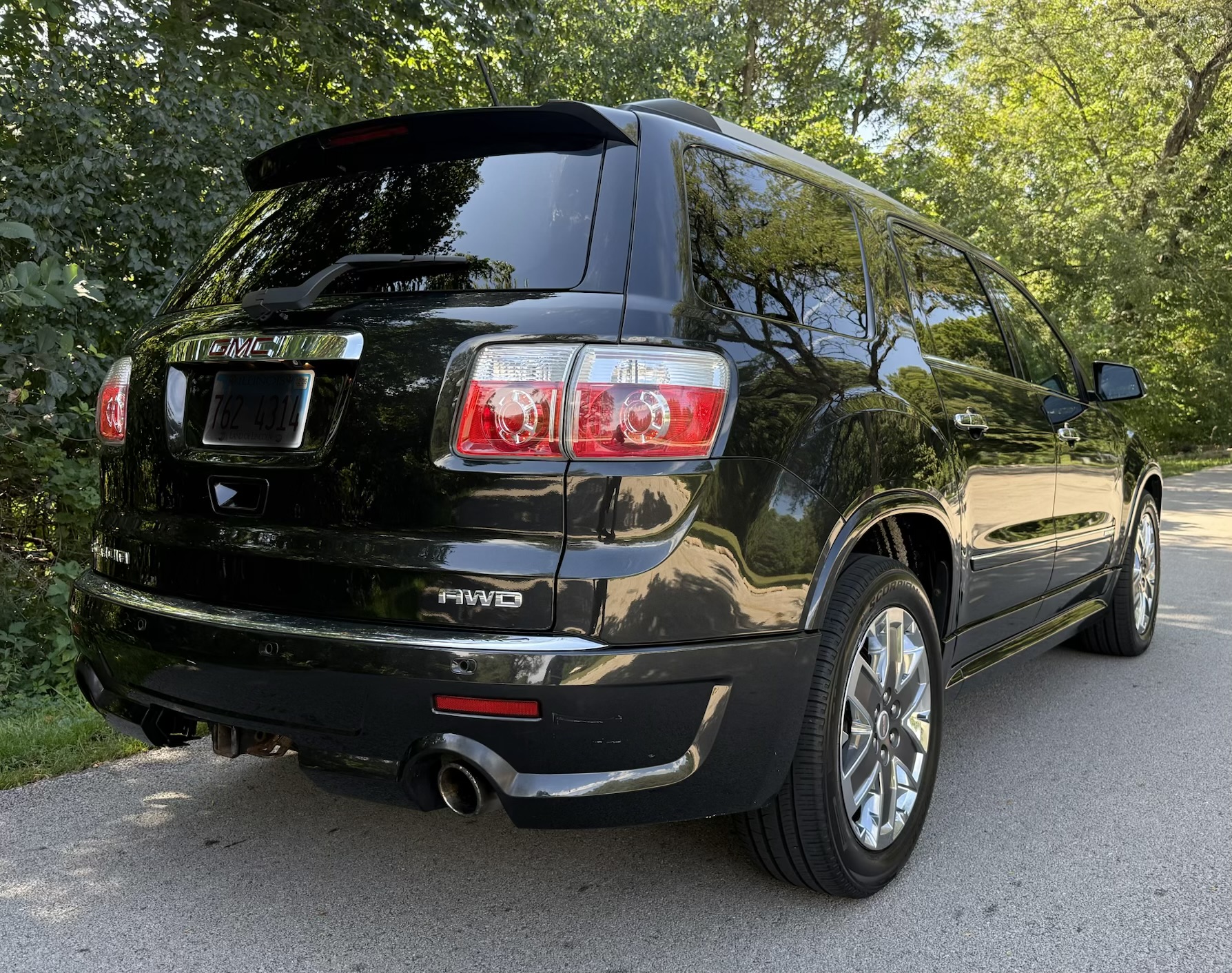 Used 2011 GMC Acadia Denali AWD/4WD image 6