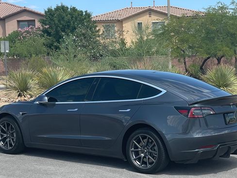 Used 2020 Tesla Model 3 Long Range AWD/4WD image 4