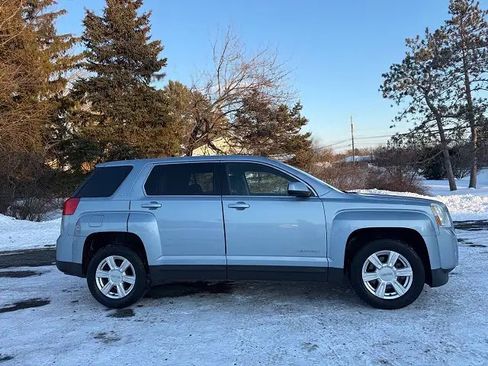 Used 2014 GMC Terrain SLE w/ Convenience Package image 2