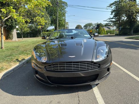Used 2010 Aston Martin DBS Volante Convertible 2D image 10