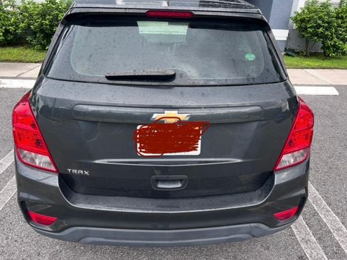 Used 2019 Chevrolet Trax LS FWD image 17