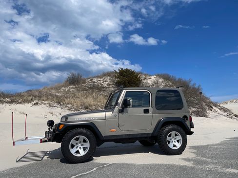 Used 2006 Jeep Wrangler Rubicon AWD/4WD image 2