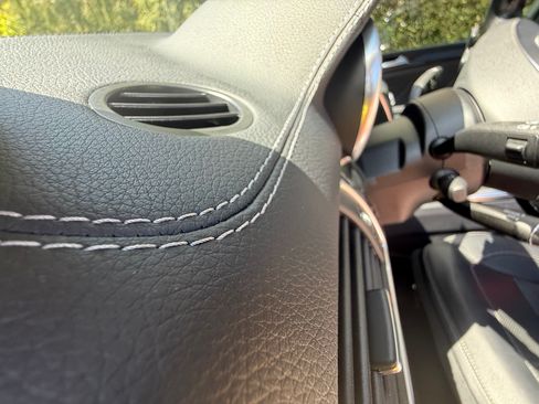 Used 2016 Mercedes-Benz GL 550 4MATIC image 18